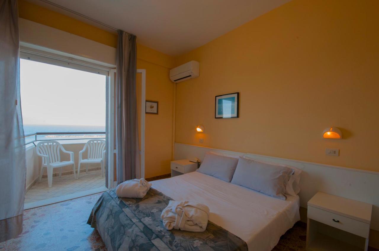 Quadruple Room Sea View